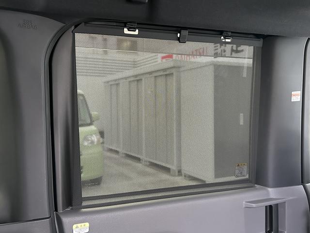 リヤドアサンシェード