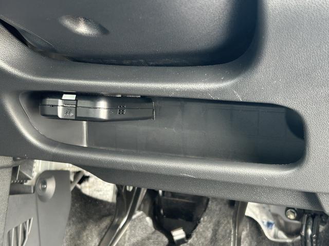 ムーヴ カスタム RS ハイパーリミテッドSAIII 保証 新車保証・まごころ保証 1年間・走行距離無制限付き(32枚目)