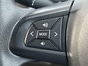 ナビゲーションの装着でステアリングホイール左側のスイッチが操作ができます。オーディオの操作、切替が可能になり、運転しながらでも扱えるので、とても便利です♪