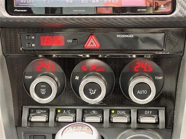 ８６ ＧＴ　モデリスタエアロ　ＢＬＩＴＺ車高調　ＨＫＳインテーク　カロッツェリアナビ　バックカメラ　クルーズコントロール　　ステアリングスイッチ　ＬＥＤヘッドライト　ＬＥＤフォグランプ　オートライト（12枚目）
