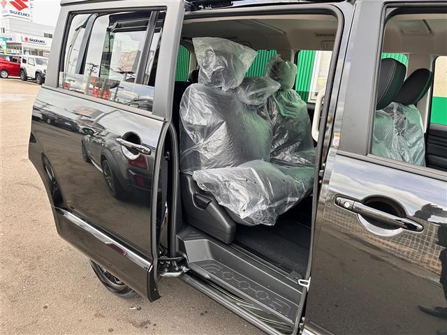 デリカＤ：５ シャモニー　登録済未使用車　レーダークルーズコントロール　アルパインン１１インチナビ　フルセグＴＶ　全方位モニター　両側パワースライドドア　電動リアゲート　ハーフレザーシート　シートヒーター　純正１８インチＡＷ（15枚目）
