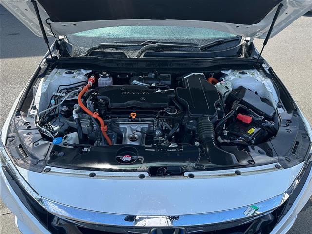 アコード ＥＸ　モデューロエアロ　サンルーフ　ホンダセンシング　渋滞追従機能付アダプティブクルーズコントロール　ＢＳＭ　純正ナビ　バックカメラ　ＥＴＣ　ドライブレコーダー　ワイヤレス充電　本革シート　シートヒーター（41枚目）