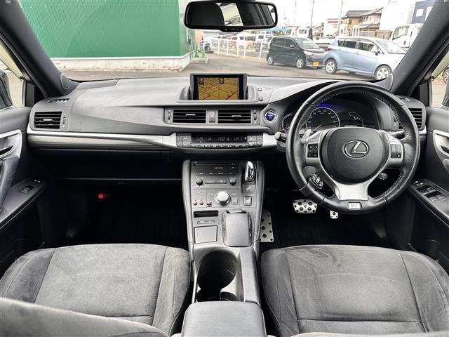 CT CT200h Fスポーツ 後期型ヘッドライト 純正メーカーHDDナビ CD DVD MSV USB AUX フルセグTV バックカメラ 純正17インチAW クルーズコントロール シートヒーター シートリフター スマートキー(3枚目)