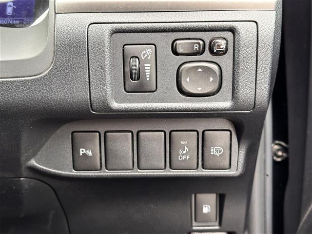 CT CT200h Fスポーツ 後期型ヘッドライト 純正メーカーHDDナビ CD DVD MSV USB AUX フルセグTV バックカメラ 純正17インチAW クルーズコントロール シートヒーター シートリフター スマートキー(6枚目)