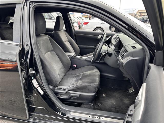 CT CT200h Fスポーツ 後期型ヘッドライト 純正メーカーHDDナビ CD DVD MSV USB AUX フルセグTV バックカメラ 純正17インチAW クルーズコントロール シートヒーター シートリフター スマートキー(14枚目)