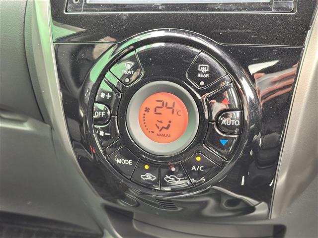 ノート ｅ－パワーオーテック　スポーツスペック　インテリジェントクルーズコントロール　インテリジェントアラウンドビューモニター　インテリジェントルームミラー　エマージェンシーブレーキ　車線逸脱警報　踏み間違い衝突防止アシスト　ハイビームアシスト（12枚目）