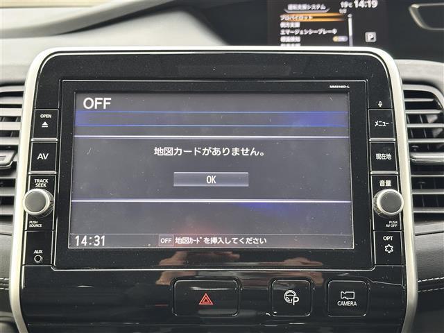 セレナ ハイウェイスター　セーフティパックＢ　プロパイロット　インテリジェントルームミラー　アラウンドビューモニター　純正９インチナビ　パーキングアシスト　ＥＴＣ　ドライブレコーダー　ハンズフリーパワースライドドア　純正ＡＷ（6枚目）
