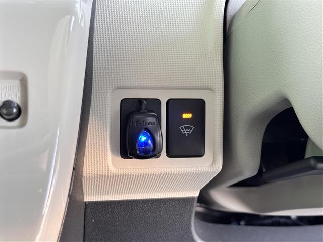 ムーヴキャンバス Ｇメイクアップリミテッド　ＳＡＩＩＩ　スマートアシスト３　ウォームパック　運転席シートヒーター　フロントガラスデアイサー　社外ナビ　パノラマモニター　ＥＴＣ　両側電動スライドドア　ＬＥＤヘッドランプ　フォグランプ　オートハイビーム（25枚目）