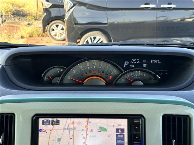 ムーヴキャンバス ＧメイクアップＶＳ　ＳＡＩＩＩ　スマートアシスト３　パノラマモニター　純正ナビ　運転席シートヒーター　両側電動スライドドア　ＬＥＤヘッドランプ　衝突回避支援ブレーキ機能　誤発進抑制制御機能　車線逸脱警報機能　オートハイビーム（9枚目）