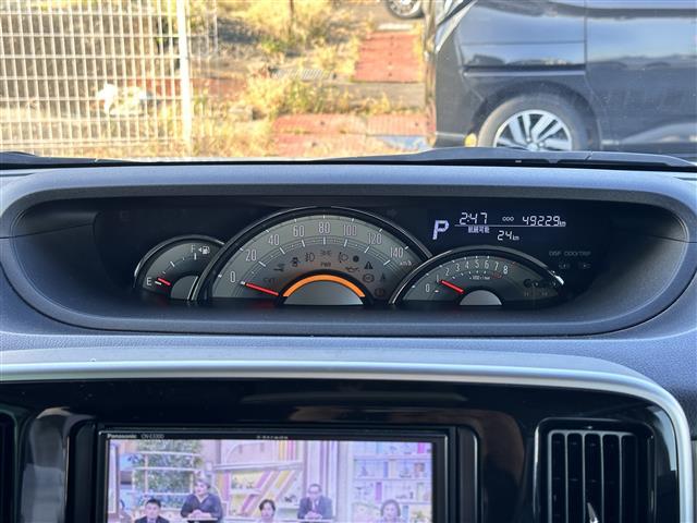 ムーヴキャンバス Ｇブラックアクセントリミテッド　ＳＡＩＩＩ　４ＷＤ　スマートアシスト３　社外ナビ　パノラマモニター　ＥＴＣ　ドライブレコーダー　両側電動スライドドア　ＬＥＤヘッドランプ　フォグランプ　スマートキー　衝突回避支援ブレーキ機能　オートハイビーム（10枚目）
