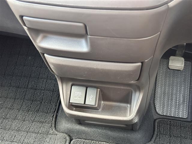 フリード G・ホンダセンシング ホンダセンシング アダプティブクルーズコントロール 純正9インチナビ バックカメラ ETC ドライブレコーダー 両側電動スライドドア シートヒーター Cパッケージ LEDヘッドランプ スマートキー(25枚目)