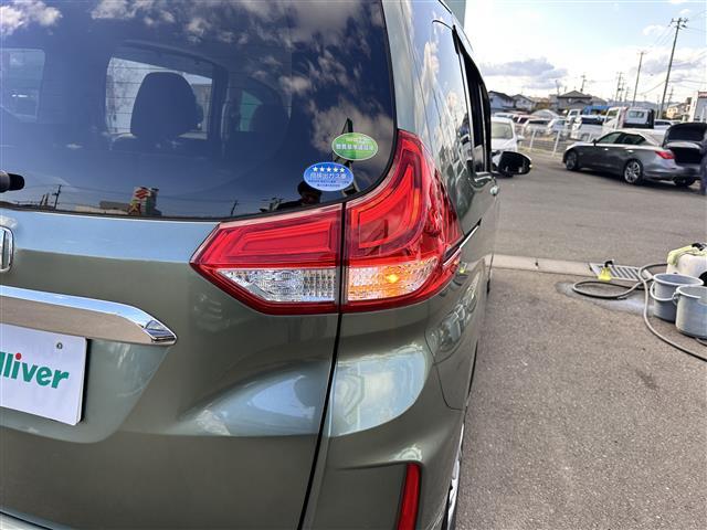 フリード G・ホンダセンシング ホンダセンシング アダプティブクルーズコントロール 純正9インチナビ バックカメラ ETC ドライブレコーダー 両側電動スライドドア シートヒーター Cパッケージ LEDヘッドランプ スマートキー(40枚目)