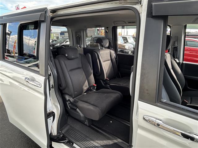 ステップワゴンスパーダ Z 7人乗り 純正9インチナビ CD/DVD/Bluetooth/フルセグTV ETC ドライブレコーダー 両側電動スライドドア コンフォートビューパッケージ HIDヘッドランプ 社外15インチAW(15枚目)