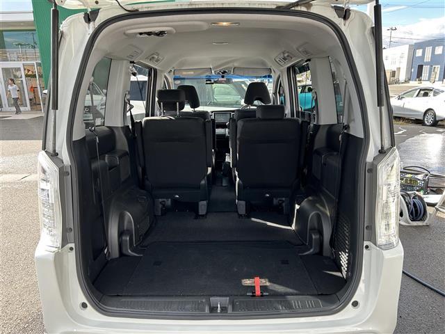 ステップワゴンスパーダ Z 7人乗り 純正9インチナビ CD/DVD/Bluetooth/フルセグTV ETC ドライブレコーダー 両側電動スライドドア コンフォートビューパッケージ HIDヘッドランプ 社外15インチAW(16枚目)