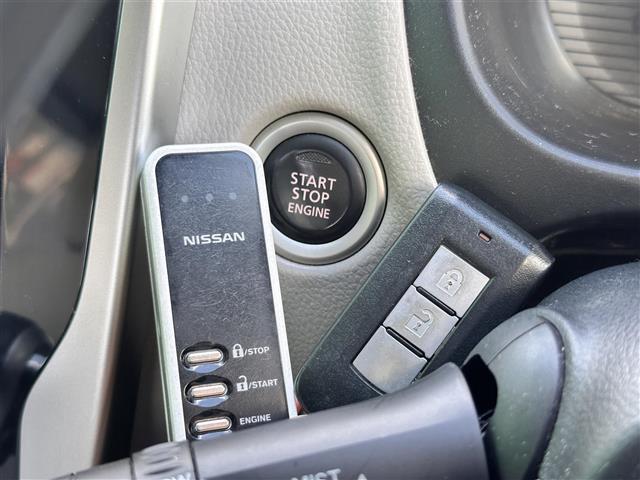 デイズ X アラウンドビューモニター 純正ナビ フルセグTV Bluetooth CD DVD シートヒーター 純正エンジンスターター プッシュスタート ウインカー付き電動格納ミラー アイドリングストップ(7枚目)