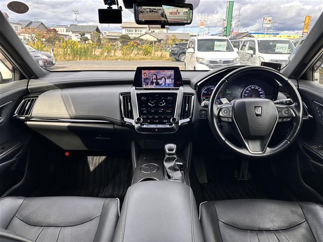 クラウンハイブリッド RSアドバンス モデリスタフルエアロ セーフティセンス レーダークルーズコントロール デジタルインナーミラー 純正ナビ バックカメラ ETC2.0 ドライブレコーダー 本革シート シートヒーター/ベンチレーション(3枚目)