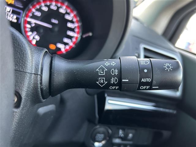 レヴォーグ 1.6STIスポーツアイサイト アイサイトVer,3 プリクラッシュブレーキ 全車速追従機能付クルーズコントロール 車線逸脱警報 ブラインドスポットモニター ワンオーナー 純正SDナビ CD DVD SD BT TV スマートキー(9枚目)