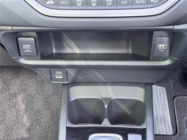 ＷＲ－Ｖ Ｚ＋　ホンダセンシング　アダプティブクルーズコントロール　純正ディスプレイオーディオ　バックカメラ　純正ドライブレコーダー　ＥＴＣ　コーナーセンサー　パドルシフト　ハーフレザーシート　オートハイビーム（12枚目）