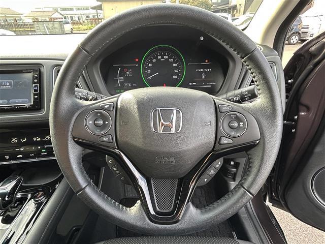 ヴェゼル ハイブリッドＸ・ホンダセンシング　ホンダセンシング　アダプティブクルーズコントロール　純正ナビ　バックカメラ　ＥＴＣ　ドライブレコーダー　純正エンジンスターター　ＬＥＤヘッドランプ　純正１６インチアルミホイール　フォグランプ（8枚目）