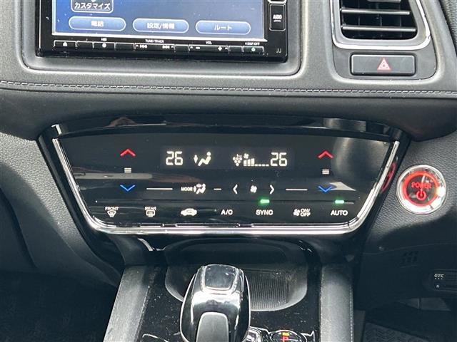 ヴェゼル ハイブリッドＸ・ホンダセンシング　ホンダセンシング　アダプティブクルーズコントロール　純正ナビ　バックカメラ　ＥＴＣ　ドライブレコーダー　純正エンジンスターター　ＬＥＤヘッドランプ　純正１６インチアルミホイール　フォグランプ（12枚目）