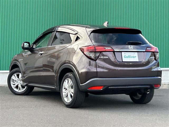 ヴェゼル ハイブリッドＸ・ホンダセンシング　ホンダセンシング　アダプティブクルーズコントロール　純正ナビ　バックカメラ　ＥＴＣ　ドライブレコーダー　純正エンジンスターター　ＬＥＤヘッドランプ　純正１６インチアルミホイール　フォグランプ（20枚目）