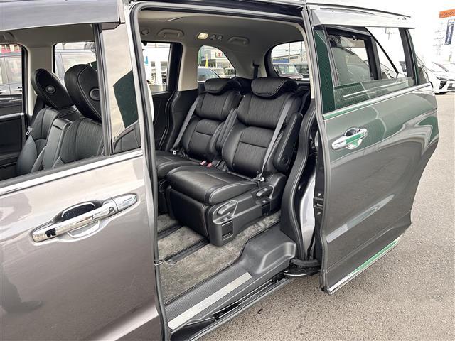 オデッセイハイブリッド ハイブリッドアブソルート・ホンダセンシングＥＸパック　ホンダセンシング　アダプティブクルーズコントロール　純正フリップダウンモニター　純正８インチナビ　バックカメラ　ＥＴＣ　ドライブレコーダー　両側電動スライドドア　ハーフレザー　パワーシート　ＢＳＭ（32枚目）