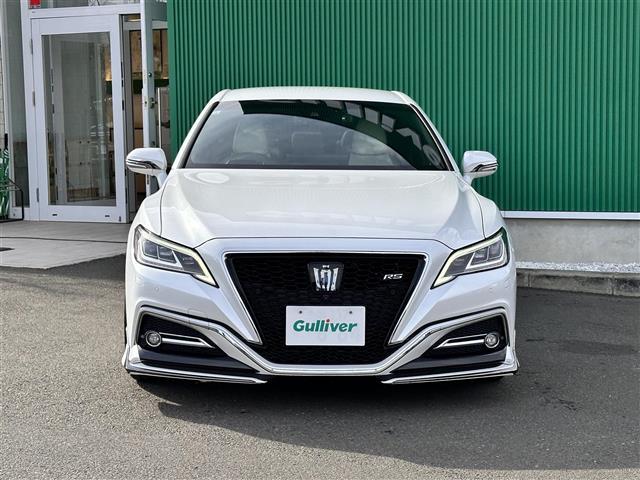 クラウンハイブリッド ＲＳアドバンス　モデリスタフルエアロ　セーフティパッケージプラス　セーフティセンス　レーダークルーズコントロール　ＢＳＭ　パノラミックビューモニター　純正１２．３インチナビ　デジタルインナーミラー　白革シート　ＥＴＣ（34枚目）