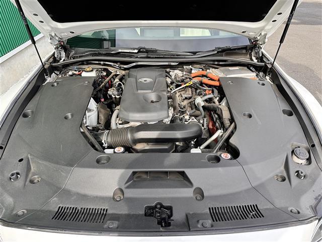 クラウンハイブリッド ＲＳアドバンス　モデリスタフルエアロ　セーフティパッケージプラス　セーフティセンス　レーダークルーズコントロール　ＢＳＭ　パノラミックビューモニター　純正１２．３インチナビ　デジタルインナーミラー　白革シート　ＥＴＣ（41枚目）