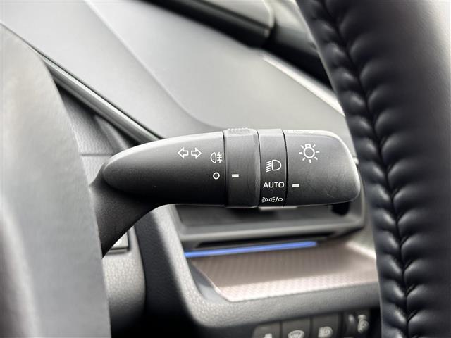 プリウス Ｚ　モデリスタエアロ　寒冷地仕様　セーフティセンス　アドバストパーク　レーダークルーズコントロール　１２．３インチディスプレイオーディオ　パノラミックビューモニター　ＥＴＣ　ワイヤレス充電　本革シート（23枚目）