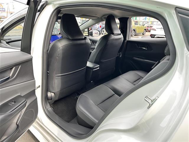 プリウス Ｚ　モデリスタエアロ　寒冷地仕様　セーフティセンス　アドバストパーク　レーダークルーズコントロール　１２．３インチディスプレイオーディオ　パノラミックビューモニター　ＥＴＣ　ワイヤレス充電　本革シート（32枚目）