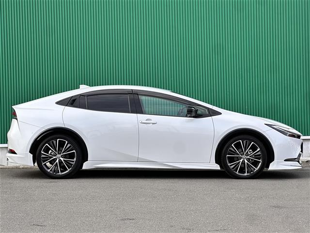 プリウス Ｚ　モデリスタエアロ　寒冷地仕様　セーフティセンス　アドバストパーク　レーダークルーズコントロール　１２．３インチディスプレイオーディオ　パノラミックビューモニター　ＥＴＣ　ワイヤレス充電　本革シート（35枚目）