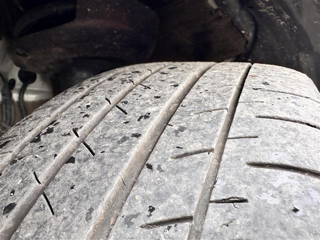 プリウス Ｚ　モデリスタエアロ　寒冷地仕様　セーフティセンス　アドバストパーク　レーダークルーズコントロール　１２．３インチディスプレイオーディオ　パノラミックビューモニター　ＥＴＣ　ワイヤレス充電　本革シート（43枚目）