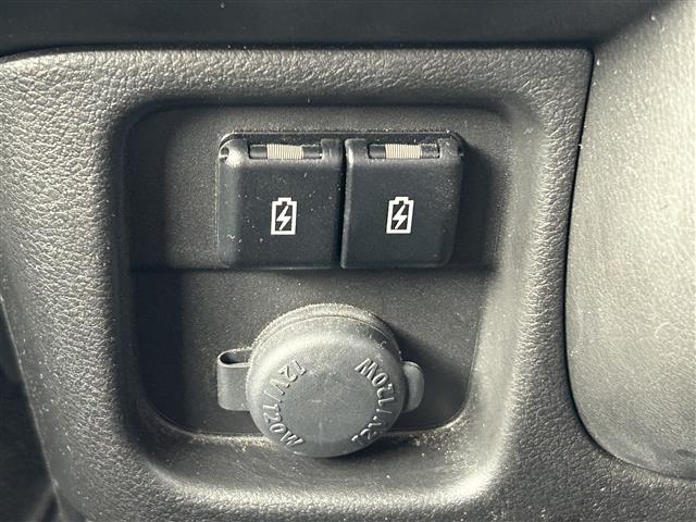 ソリオバンディット ハイブリッドMV 4WD 2トーンルーフ セーフティサポート 全車速追従機能付アダプティブクルーズコントロール 全方位モニター付9インチナビ ETC 両側電動スライドドア シートヒーター ハイビームアシスト LED(13枚目)