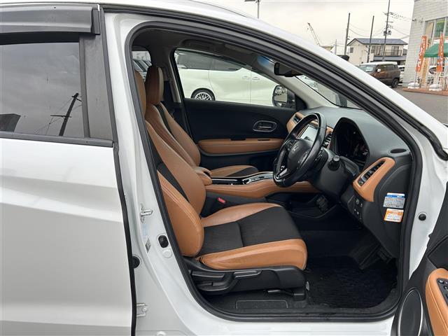 ヴェゼル ハイブリッドＺ・ホンダセンシング　ワンオーナー　ホンダセンシング　アダプティブクルーズコントロール　純正ナビ　バックカメラ　ＥＴＣ　ドライブレコーダー　シートヒーター　ハーフレザーシート　ルーフレール　純正１７インチＡＷ　ＬＥＤライト（27枚目）