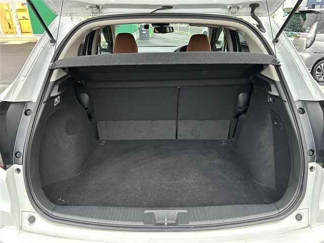 ヴェゼル ハイブリッドＺ・ホンダセンシング　ワンオーナー　ホンダセンシング　アダプティブクルーズコントロール　純正ナビ　バックカメラ　ＥＴＣ　ドライブレコーダー　シートヒーター　ハーフレザーシート　ルーフレール　純正１７インチＡＷ　ＬＥＤライト（33枚目）