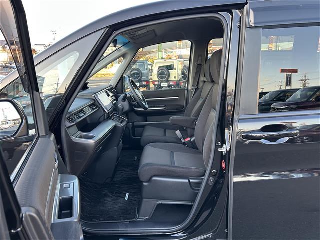 ステップワゴンスパーダ スパーダ　ホンダセンシング　７人乗り　ホンダセンシング　アダプティブクルーズコントロール　純正１０インチナビ　バックカメラ　ＥＴＣ　ドライブレコーダー　両側電動スライドドア　わくわくゲート　ＬＥＤヘッドランプ　純正ＡＷ（30枚目）