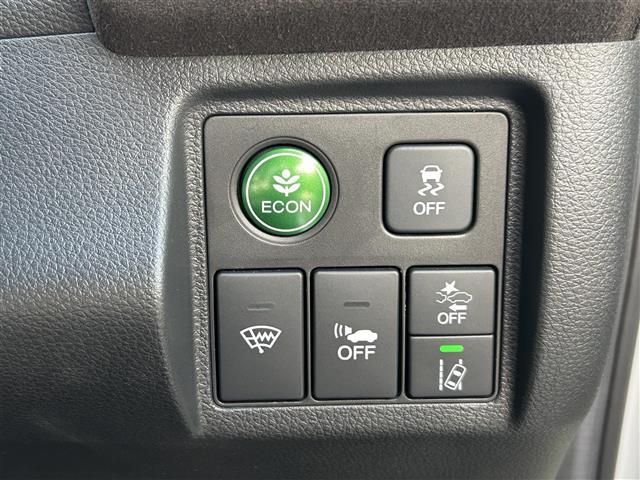 ヴェゼル ハイブリッドＲＳ・ホンダセンシング　ホンダセンシング　アダプティブクルーズコントロール　純正８インチナビ　バックカメラ　ＥＴＣ　ドライブレコーダー　ハーフレザーシート　シートヒーター　コンフォートビューパッケージ　純正１８インチＡＷ（5枚目）