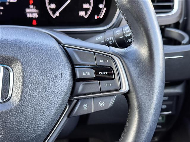 オデッセイハイブリッド ｅ：ＨＥＶアブソルート・ＥＸ　ホンダセンシング　ＢＳＭ　純正１１．６インチフリップダウンモニター　純正１０インチナビ　マルチビューカメラシステム　ＥＴＣ２．０　ドライブレコーダー　ハンズフリーパワーバックドア　両側電動スライドドア（9枚目）