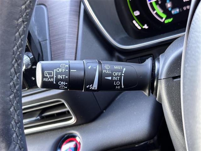 オデッセイハイブリッド ｅ：ＨＥＶアブソルート・ＥＸ　ホンダセンシング　ＢＳＭ　純正１１．６インチフリップダウンモニター　純正１０インチナビ　マルチビューカメラシステム　ＥＴＣ２．０　ドライブレコーダー　ハンズフリーパワーバックドア　両側電動スライドドア（22枚目）