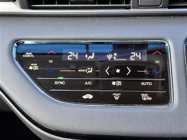 オデッセイハイブリッド ｅ：ＨＥＶアブソルート・ＥＸ　ホンダセンシング　ＢＳＭ　純正１１．６インチフリップダウンモニター　純正１０インチナビ　マルチビューカメラシステム　ＥＴＣ２．０　ドライブレコーダー　ハンズフリーパワーバックドア　両側電動スライドドア（24枚目）