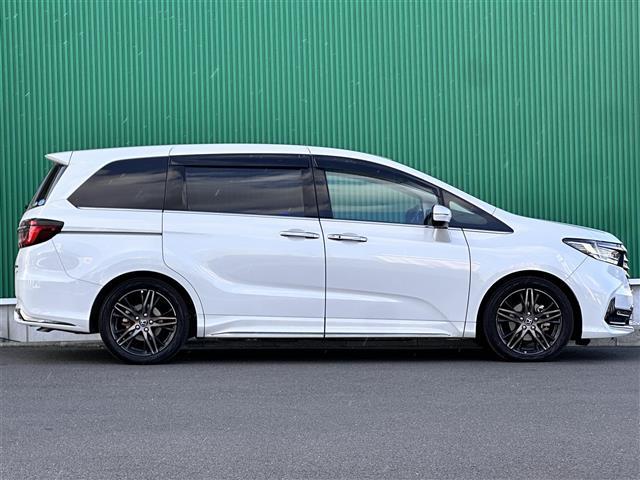 オデッセイハイブリッド ｅ：ＨＥＶアブソルート・ＥＸ　ホンダセンシング　ＢＳＭ　純正１１．６インチフリップダウンモニター　純正１０インチナビ　マルチビューカメラシステム　ＥＴＣ２．０　ドライブレコーダー　ハンズフリーパワーバックドア　両側電動スライドドア（35枚目）