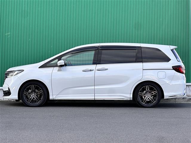 オデッセイハイブリッド ｅ：ＨＥＶアブソルート・ＥＸ　ホンダセンシング　ＢＳＭ　純正１１．６インチフリップダウンモニター　純正１０インチナビ　マルチビューカメラシステム　ＥＴＣ２．０　ドライブレコーダー　ハンズフリーパワーバックドア　両側電動スライドドア（36枚目）