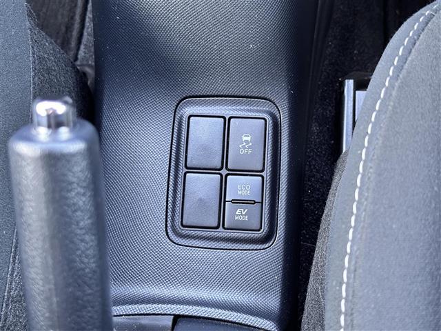 アクア Ｓスタイルブラック　セーフティセンス　パノラミックビューモニター　純正ナビ　ＥＴＣ２．０　ドライブレコーダー　ＬＥＤヘッドランプ　インテリジェントクリアランスソナー　プリクラッシュセーフティ　レーンディパーチャーアラート（25枚目）