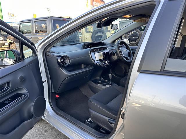 アクア Ｓスタイルブラック　セーフティセンス　パノラミックビューモニター　純正ナビ　ＥＴＣ２．０　ドライブレコーダー　ＬＥＤヘッドランプ　インテリジェントクリアランスソナー　プリクラッシュセーフティ　レーンディパーチャーアラート（30枚目）