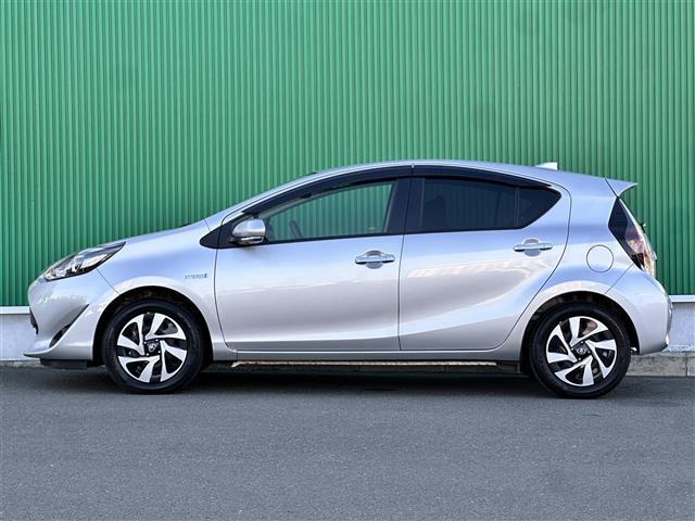 アクア Ｓスタイルブラック　セーフティセンス　パノラミックビューモニター　純正ナビ　ＥＴＣ２．０　ドライブレコーダー　ＬＥＤヘッドランプ　インテリジェントクリアランスソナー　プリクラッシュセーフティ　レーンディパーチャーアラート（36枚目）