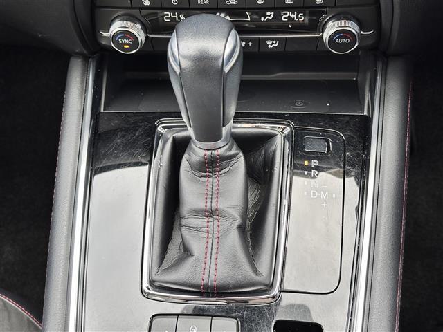 CX-8 XD ブラックトーンエディション ワンオーナー 7人乗り BOSEサウンドシステム レーダークルーズコントロール BSM 360度ビューモニター マツダコネクトナビ ETC 電動リアゲート シートヒーター パワーシート LEDライト(25枚目)