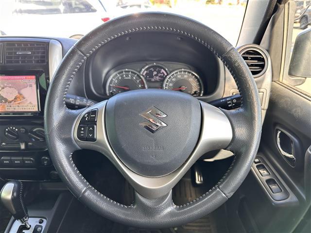 ジムニー ランドベンチャー　特別仕様車ランドベンチャー　インタークーラーターボ　パートタイム４ＷＤ（高低二段切替式）　ナビＴＶ　シートヒーター　フォグランプ　メッキグリル　ドアバイザー　メーター３眼クロムメッキリング　純正ＡＷ（21枚目）