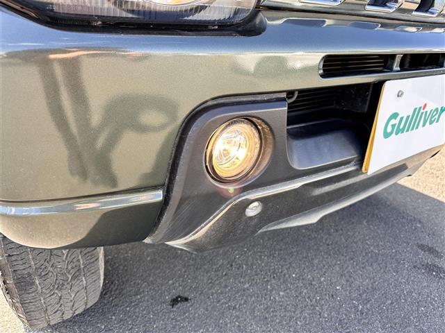 ジムニー ランドベンチャー　特別仕様車ランドベンチャー　インタークーラーターボ　パートタイム４ＷＤ（高低二段切替式）　ナビＴＶ　シートヒーター　フォグランプ　メッキグリル　ドアバイザー　メーター３眼クロムメッキリング　純正ＡＷ（37枚目）