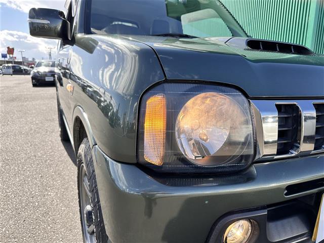 ジムニー ランドベンチャー　特別仕様車ランドベンチャー　インタークーラーターボ　パートタイム４ＷＤ（高低二段切替式）　ナビＴＶ　シートヒーター　フォグランプ　メッキグリル　ドアバイザー　メーター３眼クロムメッキリング　純正ＡＷ（38枚目）