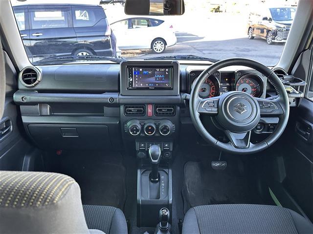 ジムニー ＸＣ　セーフティサポート　クルーズコントロール　純正ディスプレイオーディオ　ＣＤ／ＤＶＤ／Ｂｌｕｅｔｏｏｔｈ　ＥＴＣ　シートヒーター　ＲＡＹＳ１６インチアルミホイール　トーヨーオープンカントリータイヤ（3枚目）